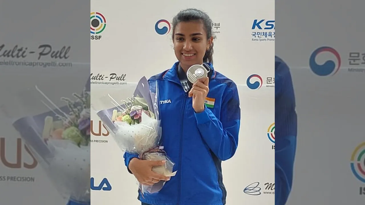 Raiza Dhillon: India's Teen Skeet Shooter Bags Paris Olympic Quota