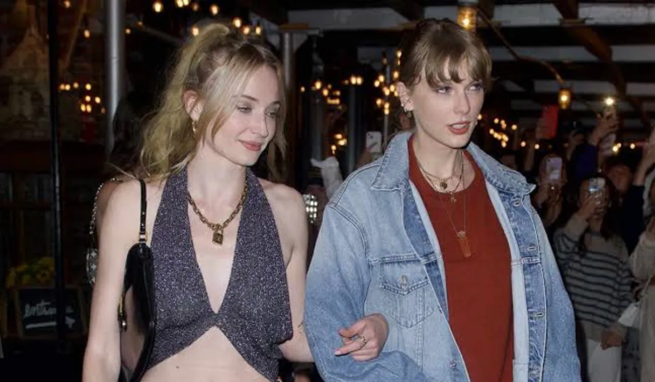 Sophie Turner With Taylor Swift