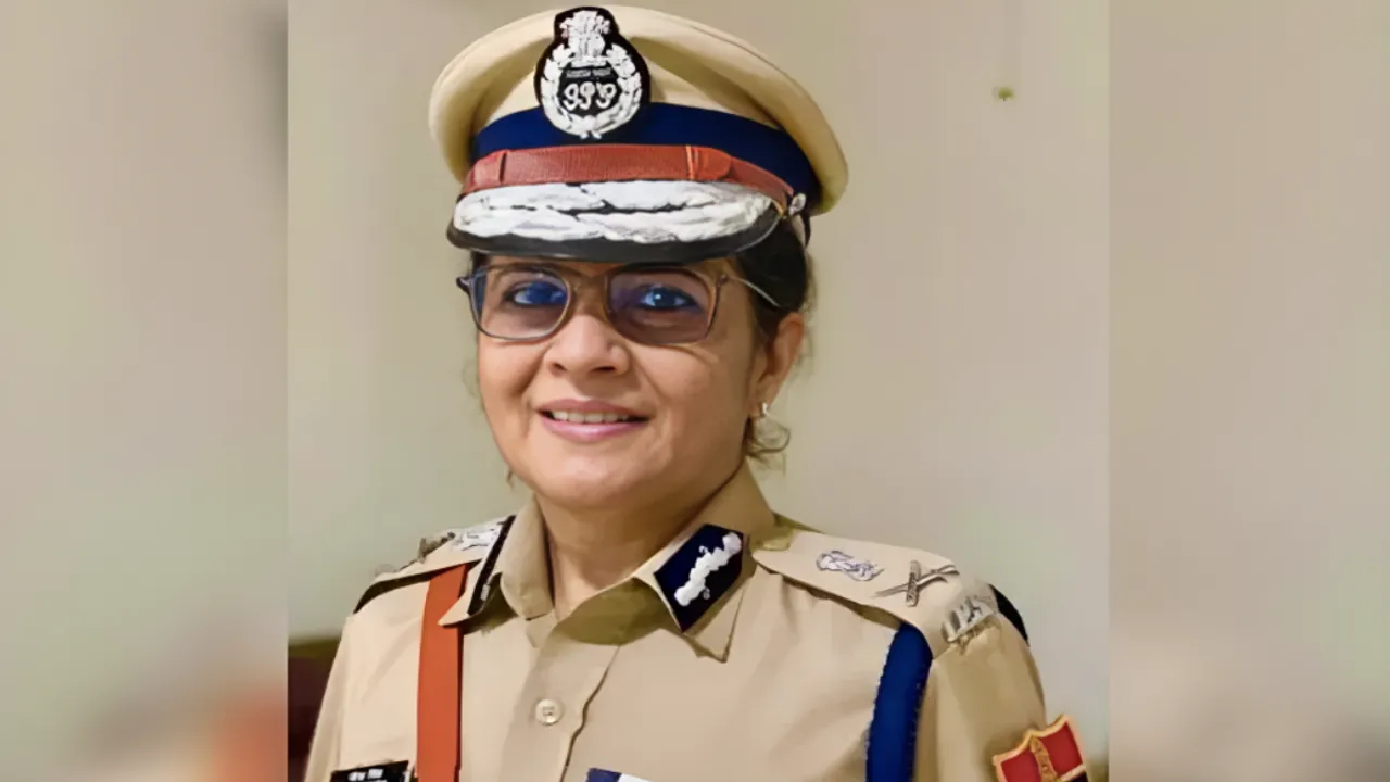 nina singh first woman ips as cisf dg