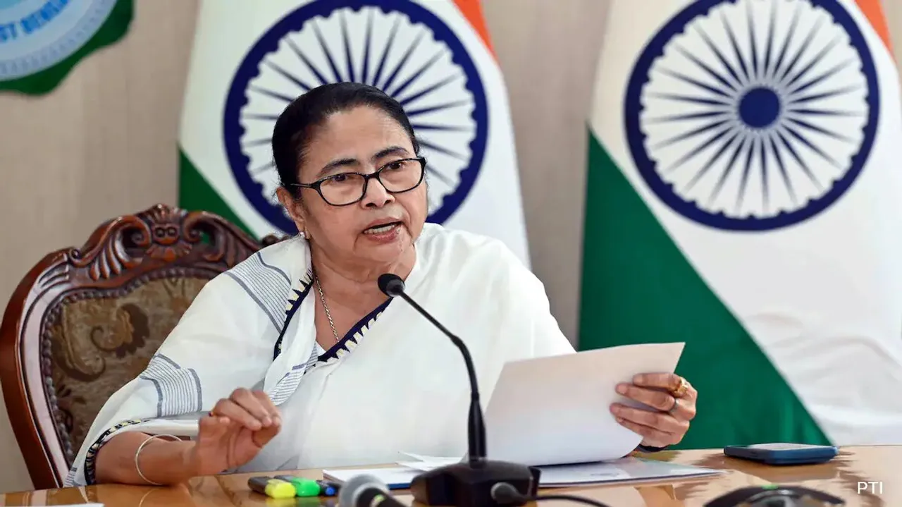 TMC Chief Mamata Banerjee Falls While Boarding Helicopter: Details So Far