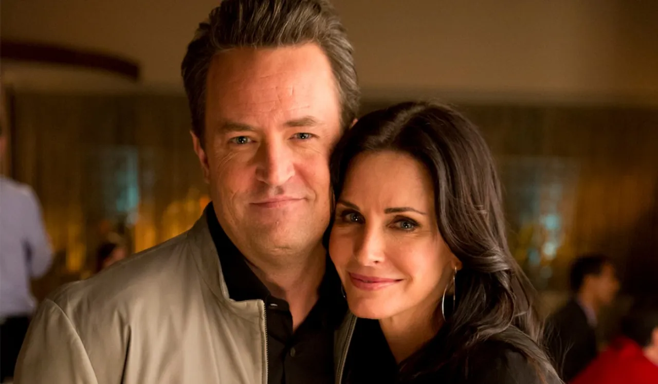 Watch: Courteney Cox Pays Tribute To Matthew Perry With This Scene