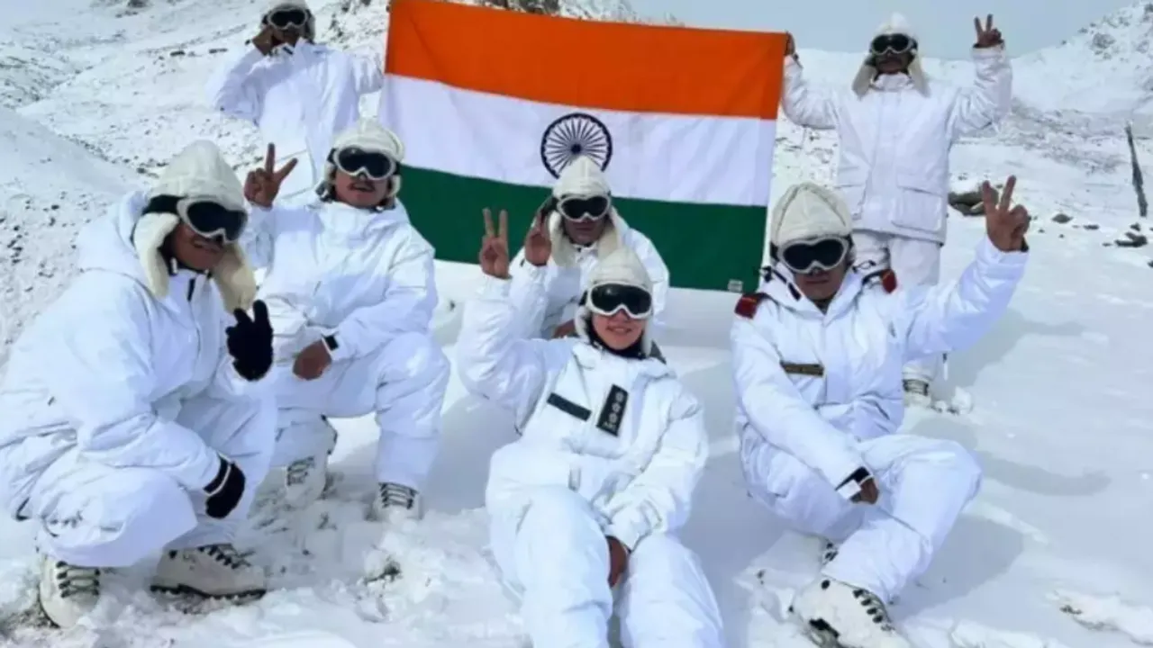 Captain Geetika Koul along with Indian Army soldiers in Siachen.