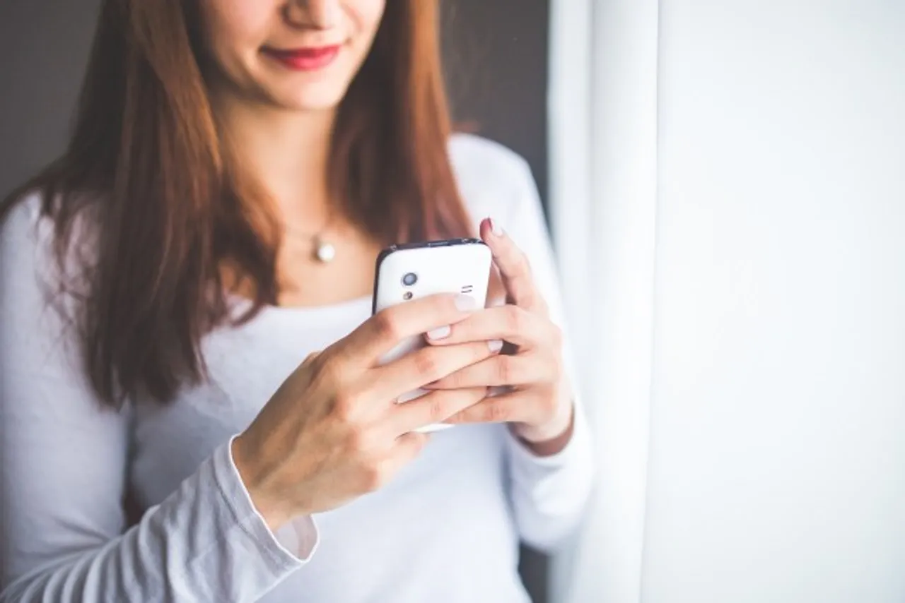 Daughter Explaining Technology To Mom ,technology mental health