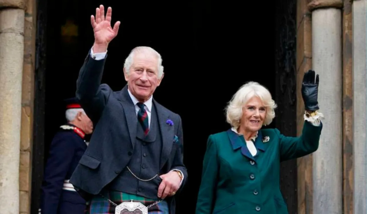 king charles coronation, Protestor Throws Eggs At King Charles, King Charles III Coronation, King Charles Coronation Ceremony, Bengal Woman Designs Coronation Outfit, King Charles And Queen Camilla