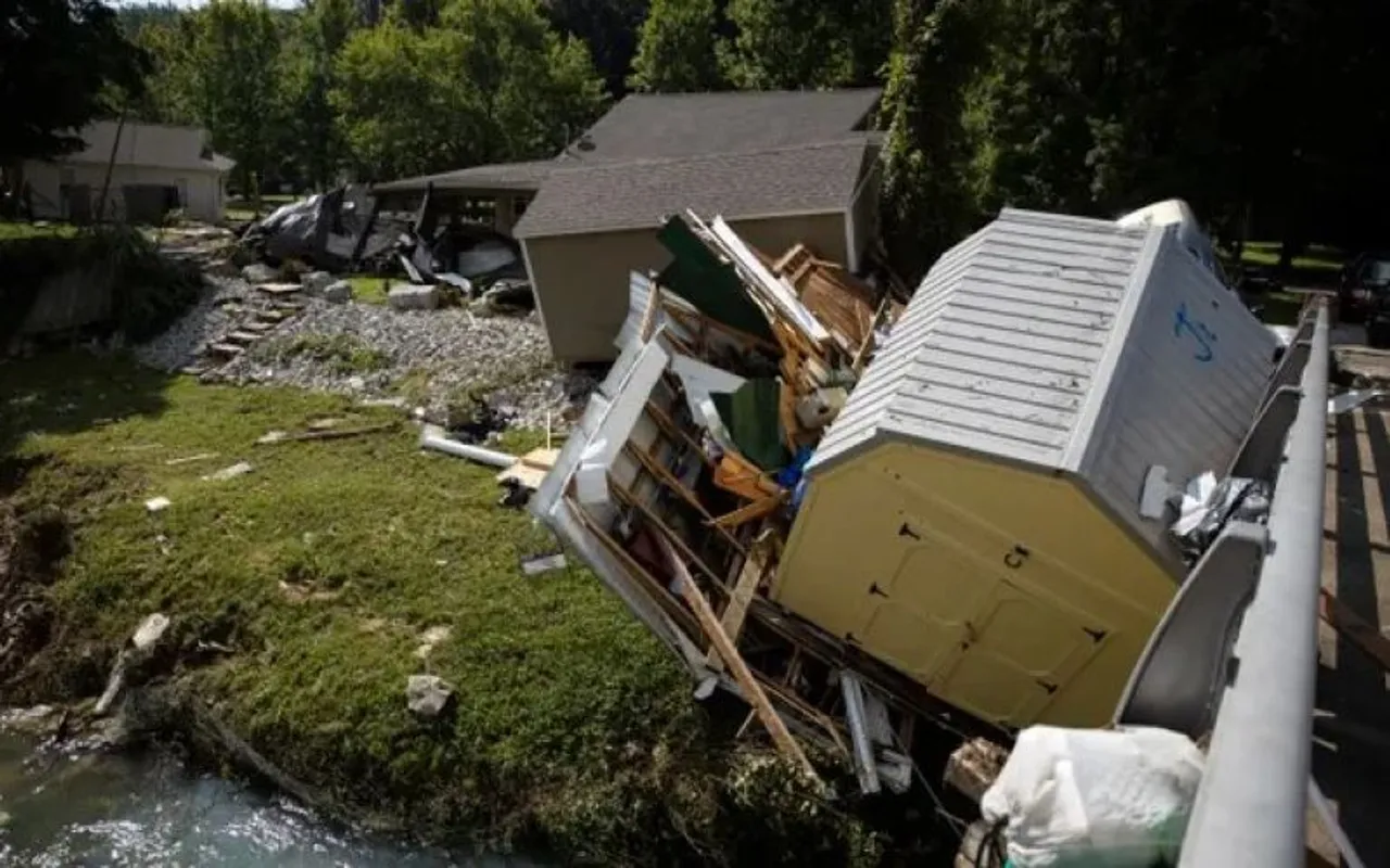 Woman Drowns After Filming Rising Floodwater During Tennessee Flood