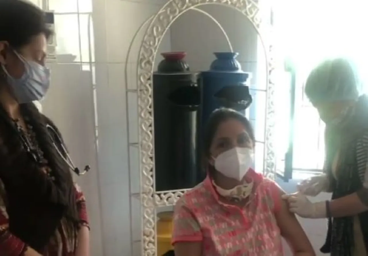 Neena Gupta On Vaccination