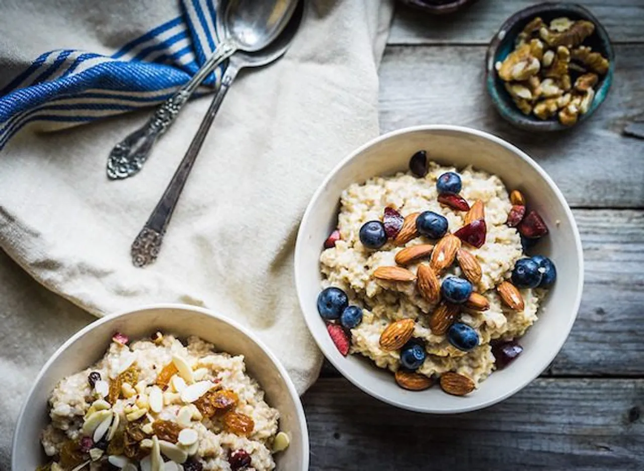 food sequencing, healthy oatmeal almonds walnuts