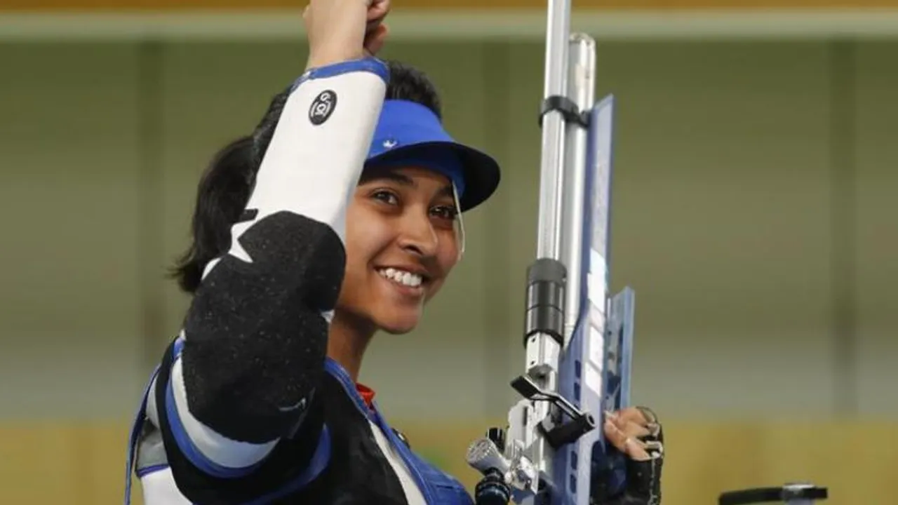 Mehuli Ghosh Wins Senior And Junior Women's 10m Air Rifle Title