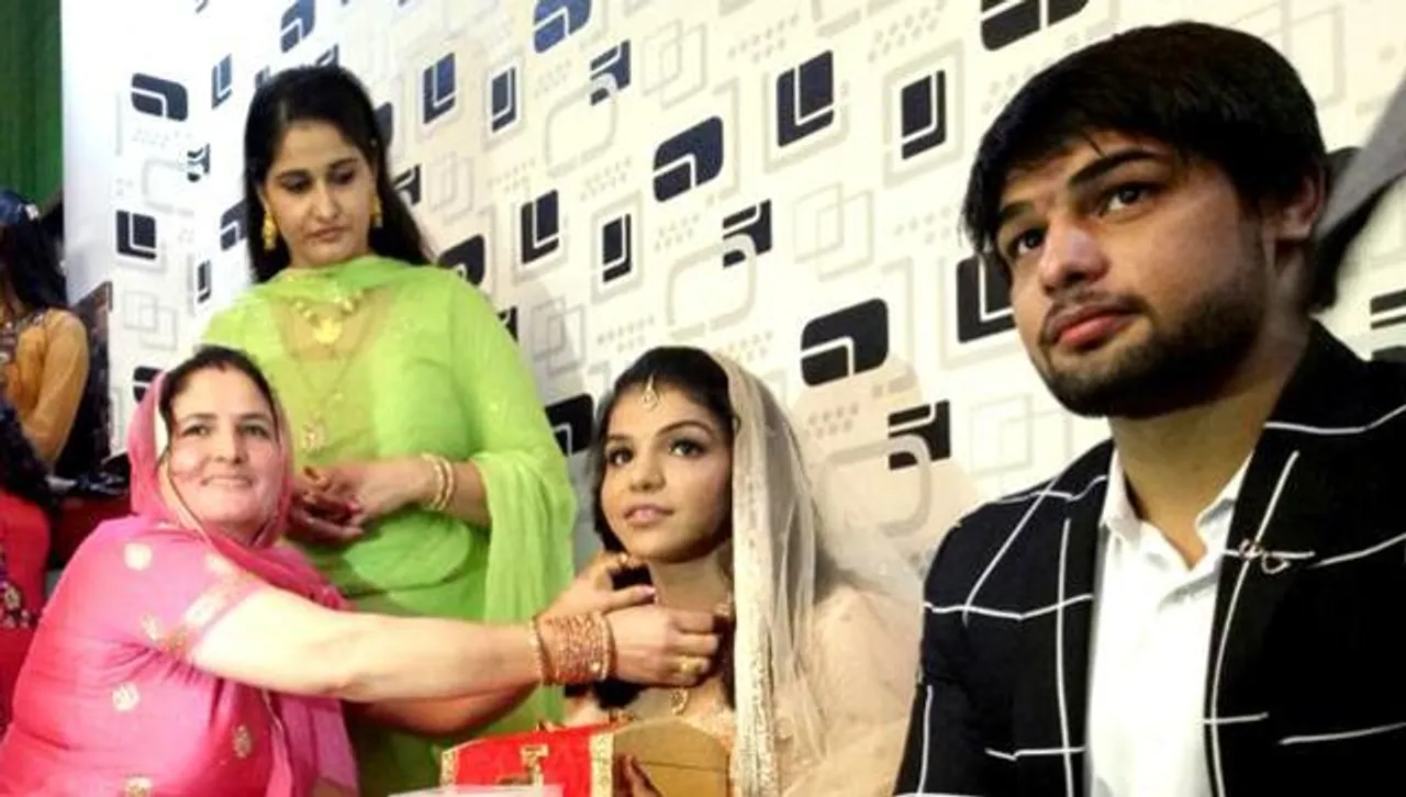 Sakshi Malik got engaged