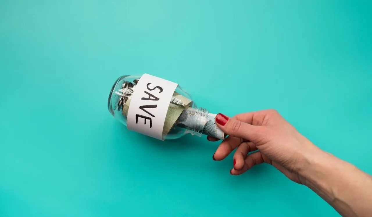 women managing money, Woman Makes Pregnancy Jar