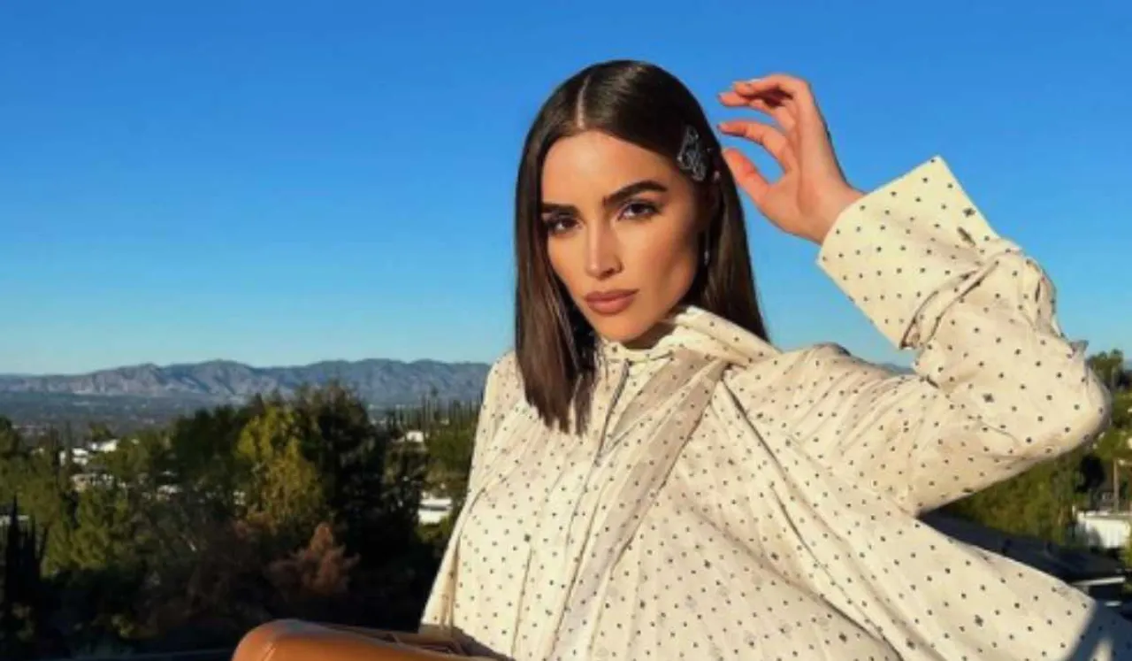 Olivia Culpo: Airline Tells Ex-Miss Universe To Cover Up Before Boarding Flight