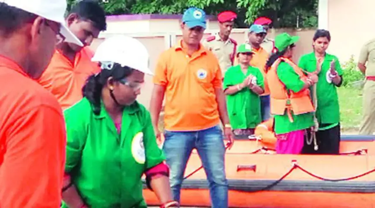 Odisha Women Learn Rescue Cyclone