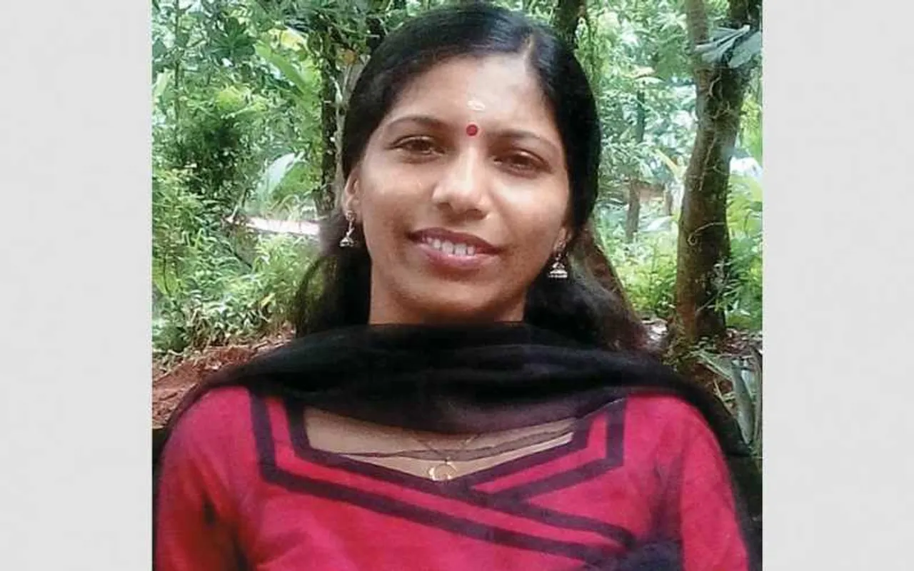 Dalit PHD candidate ,Deepa Mohanan hunger strike who is deepa mohanan