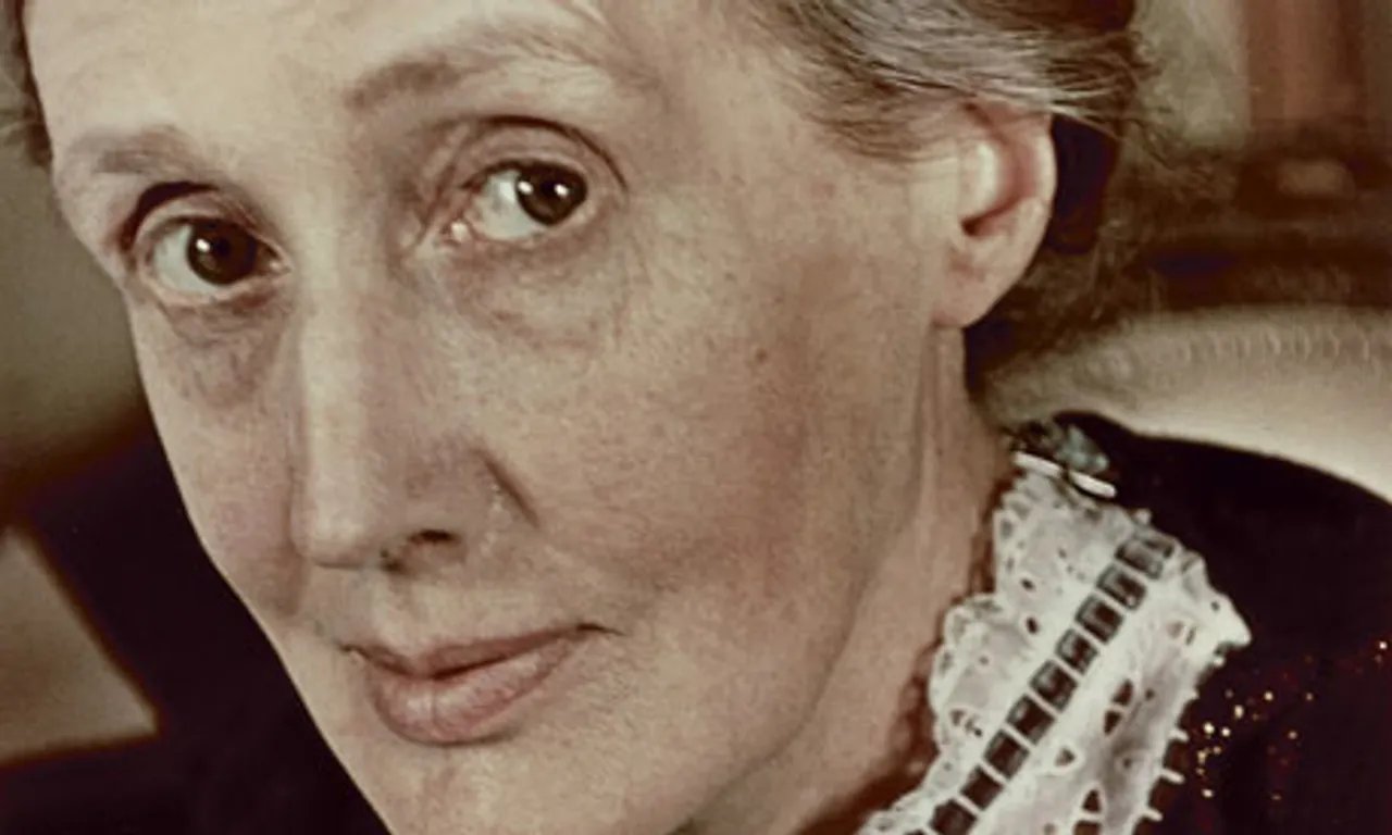 OG Mean Girls Of Literature: Burn Book By Virginia Woolf And Others Sold At £21k