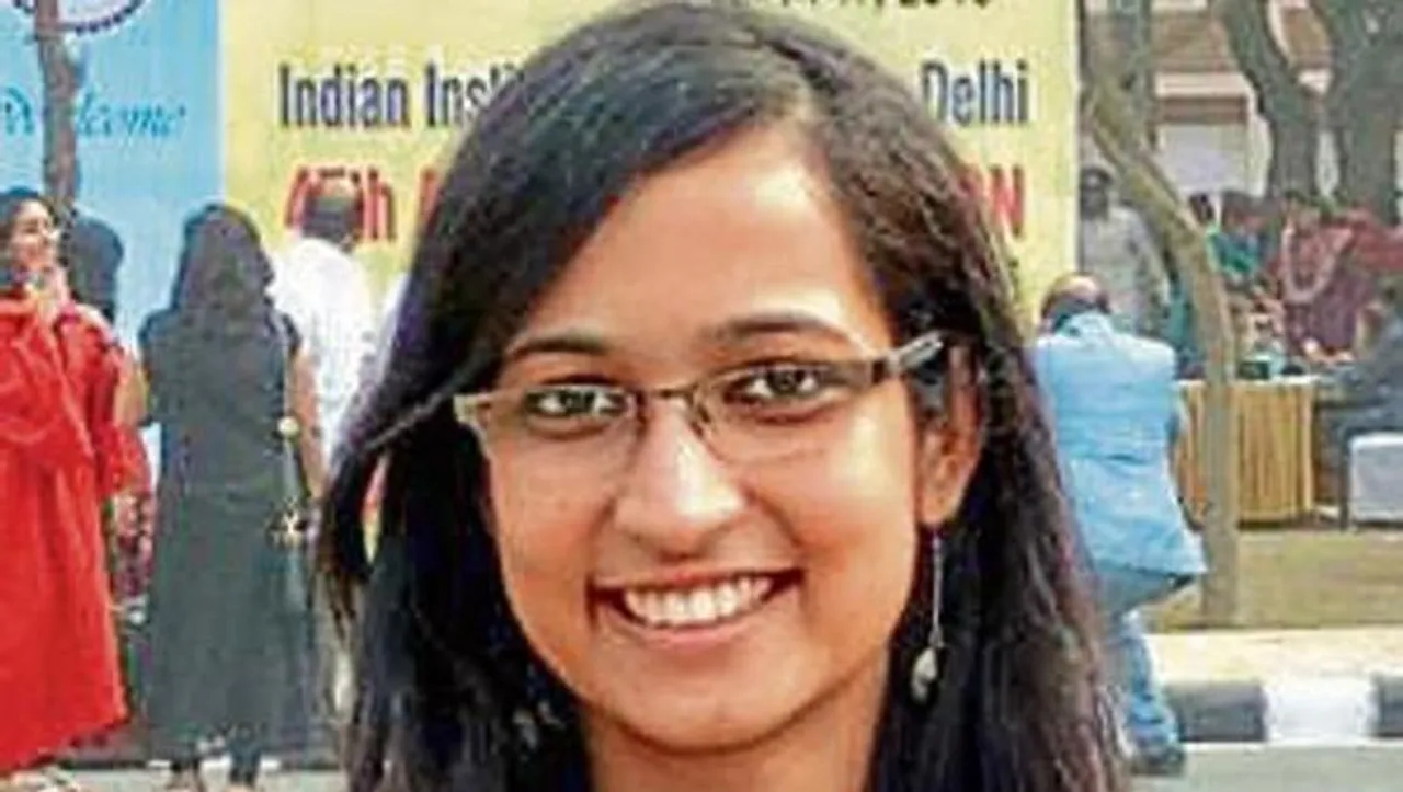 Delhi's Chhavi Gupta Cracks CAT with 100 Percentile