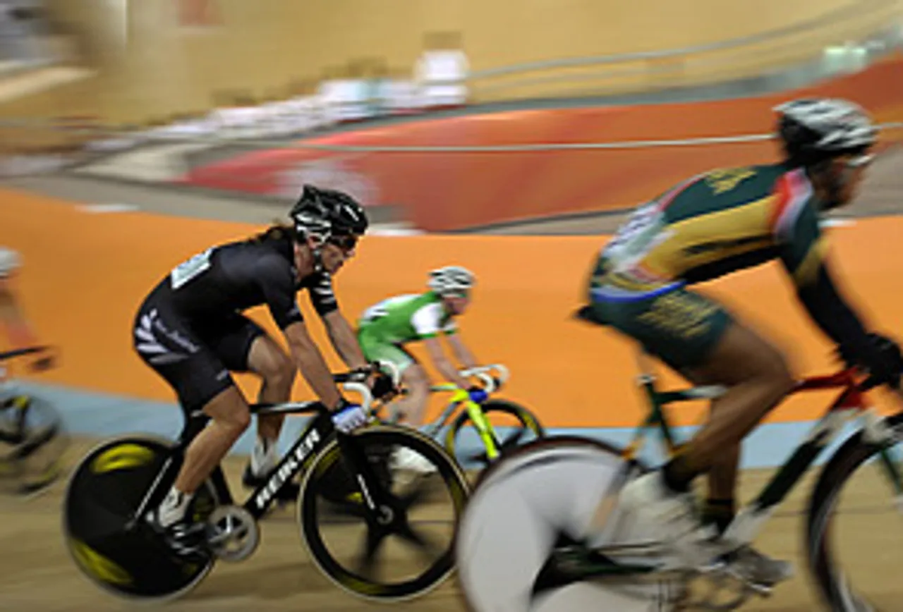 #SAG2016: Team India wins gold in 40 Km Cycling