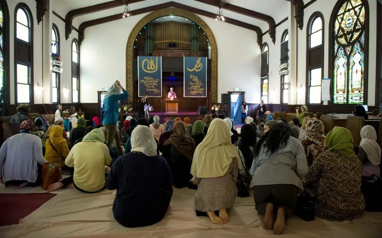 Two Muslim women, striving for religious equality, start all-women Mosque   