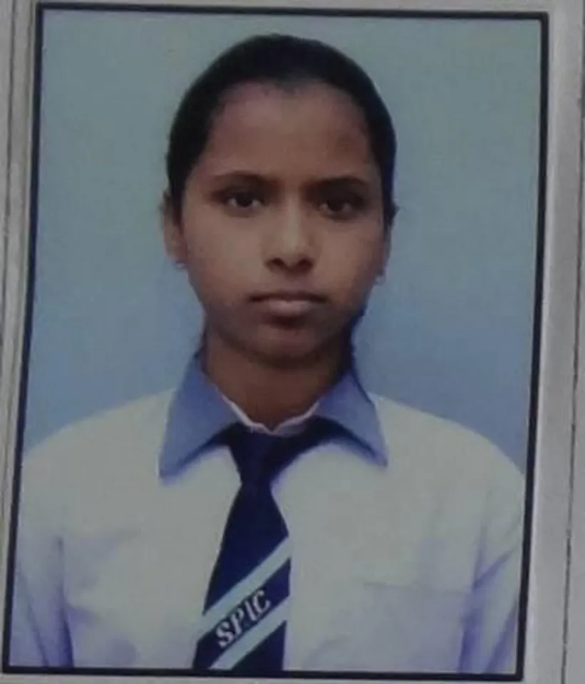 Nisha Yadav topper