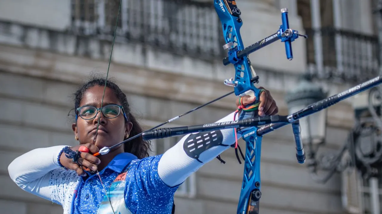 Sakshi Chaudhary, Komalika Bari Reach Finals At World Archery Youth Championships