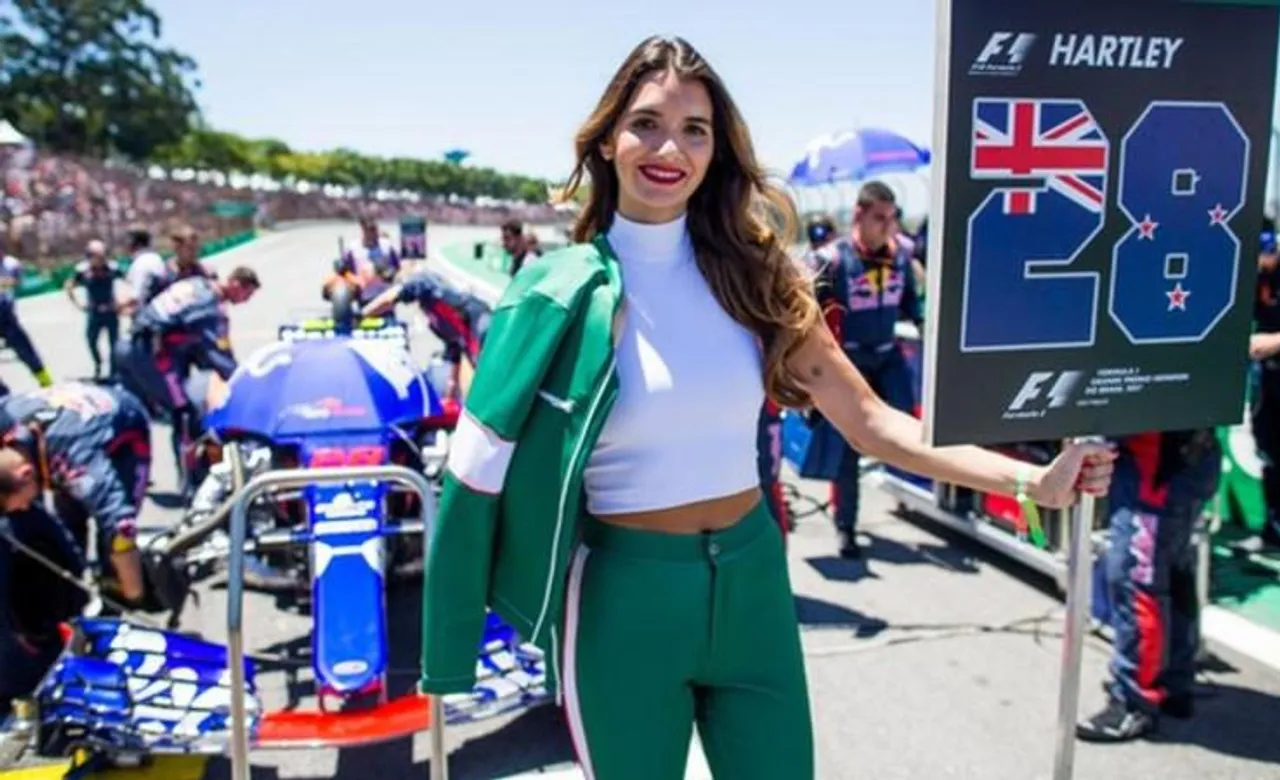 F1 Stops Using 'Grid Girls'