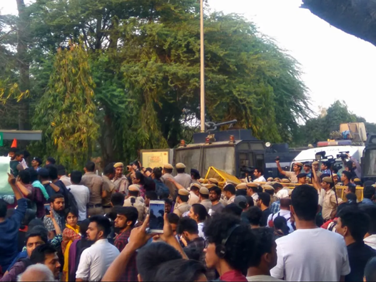 JNU Students, Journalists Thrashed By Delhi Police During Protest March