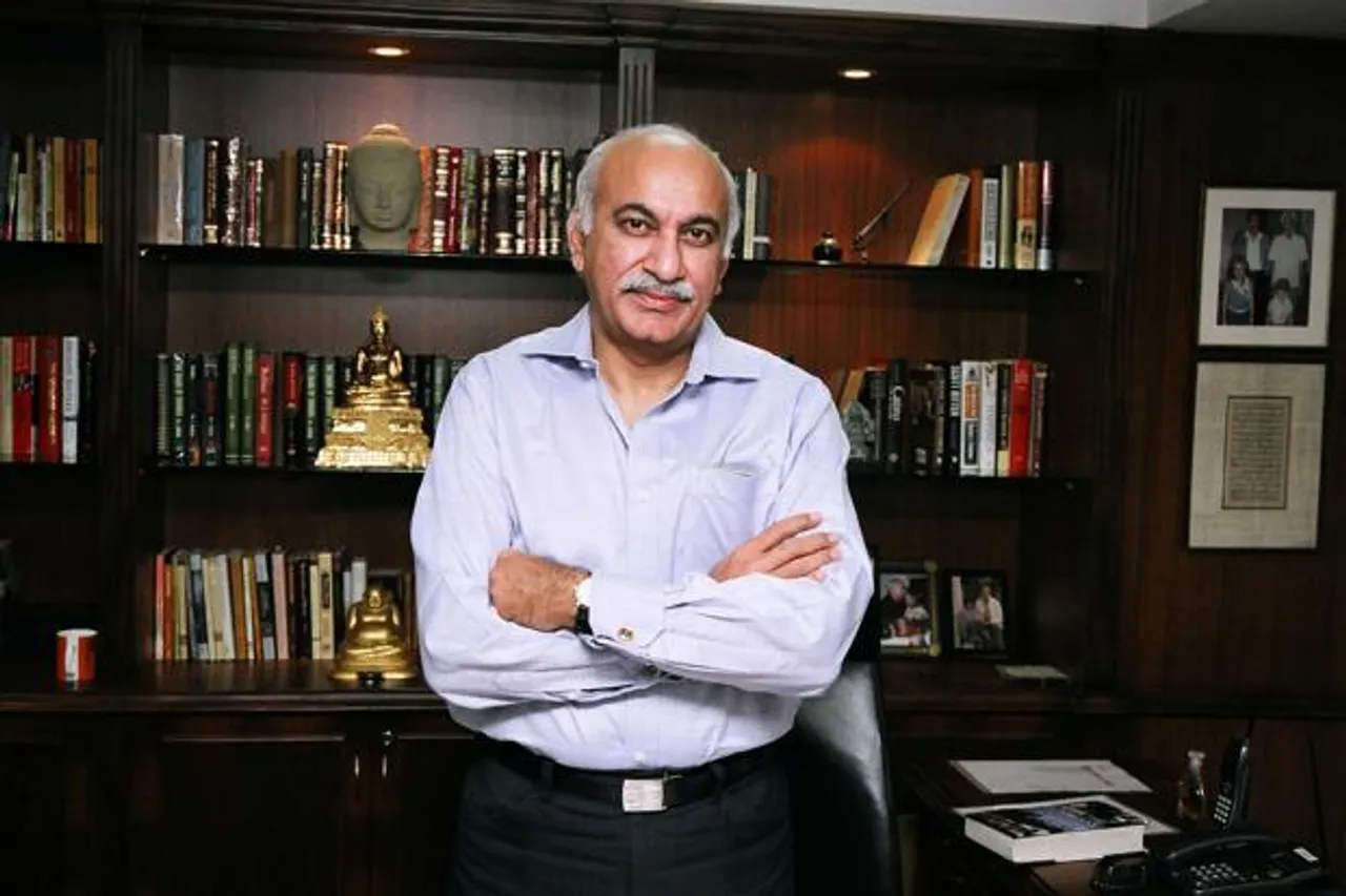 MJ Akbar At Jaipur Literature Festival, mj akbar, women journalists pledge akbar