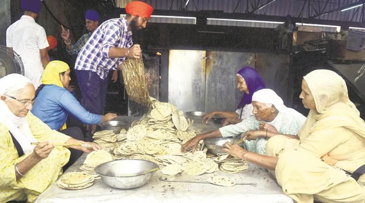 Women Camp Together In Punjab To Cook Food In Langars