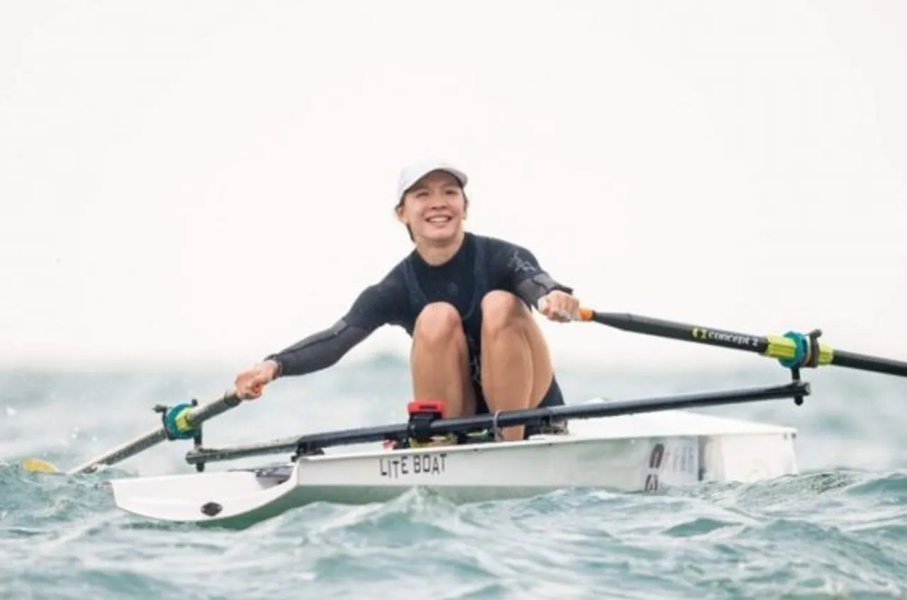Anna Fisher Becomes The First Woman To Row Solo Around Hong Kong Island