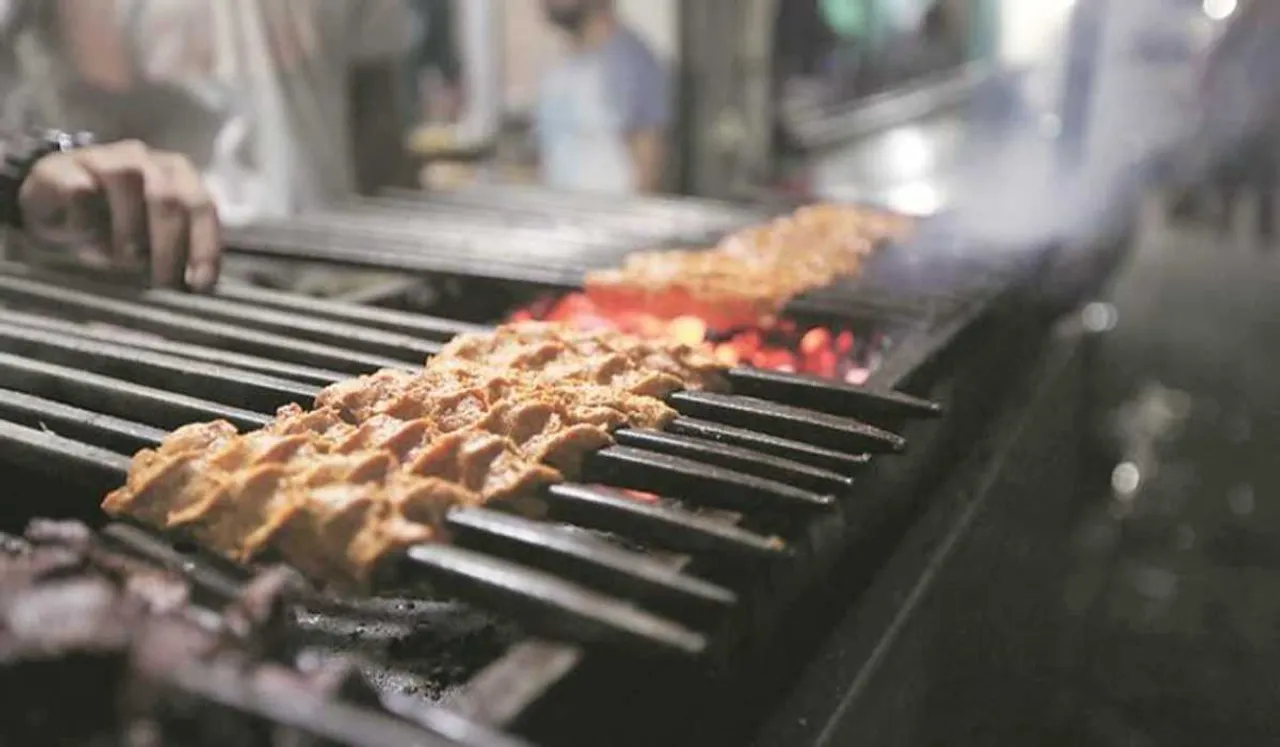 Gujarat HC Raps Ahmedabad Municipal Corp Over Non-Veg Street Food Crackdown