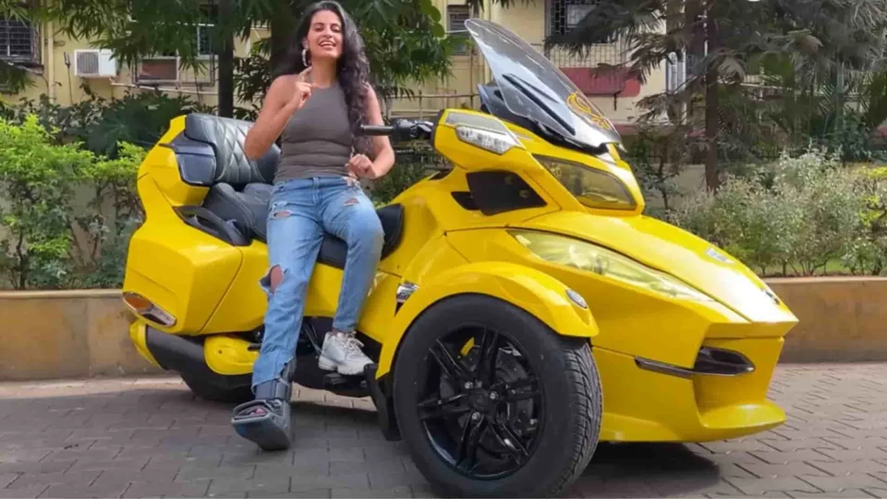 Viral Video: Woman On Three-Wheeled Superbike Wows People On Streets Of Mumbai