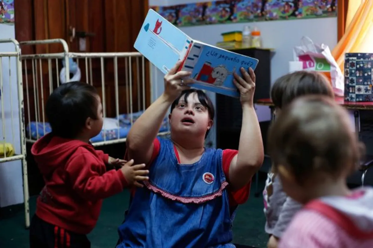 Argentine Woman with Donw's Syndrome becomes Nursery Teacher