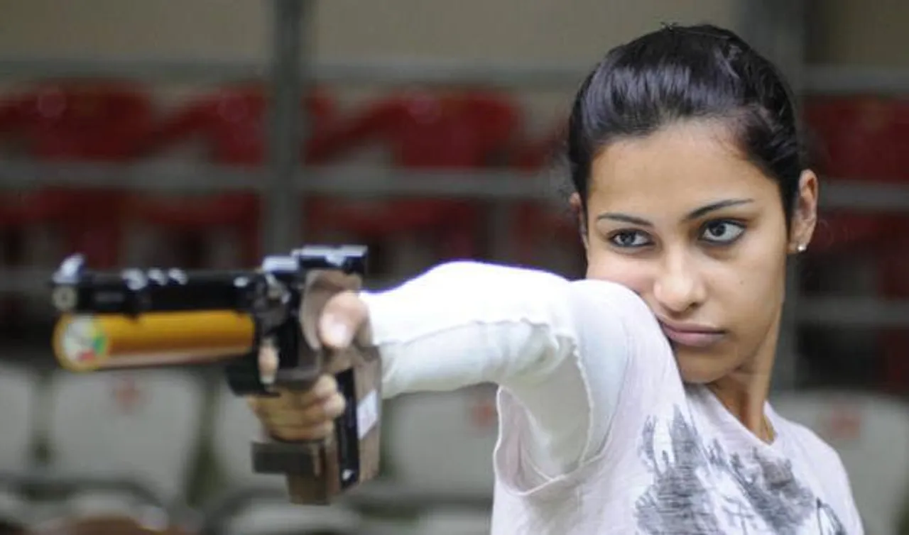 Heena Sidhu Shoots World Record