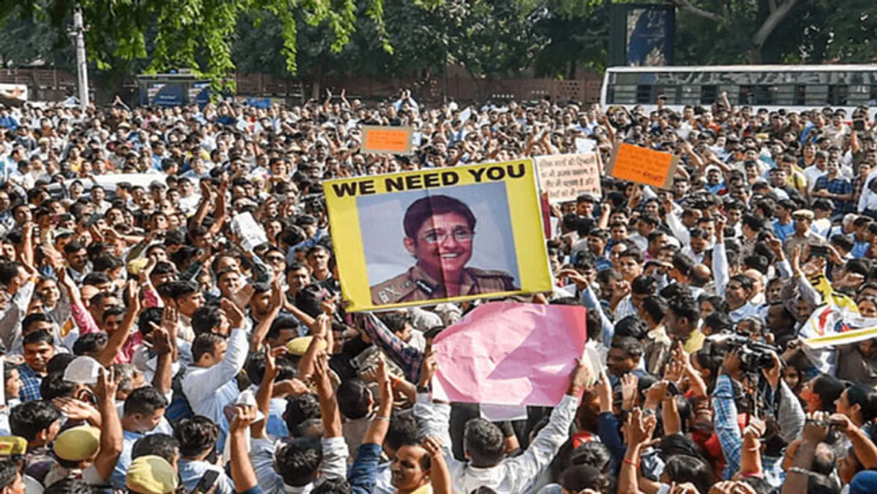 Kiran Bedi Sides With Cops in the Tis Hazari Lawyers Versus Police Clash