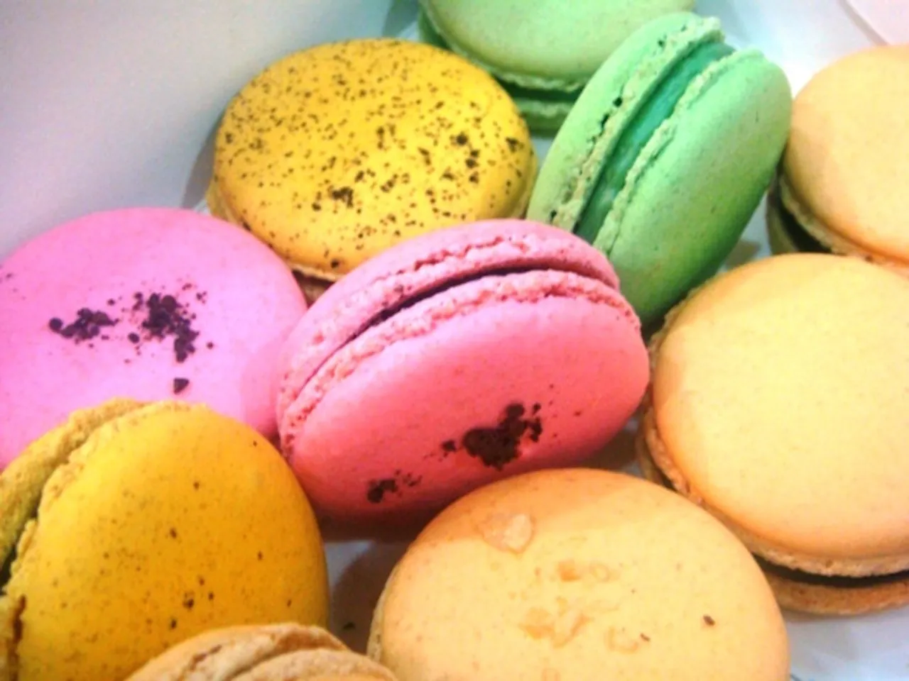 Macarons from Le15