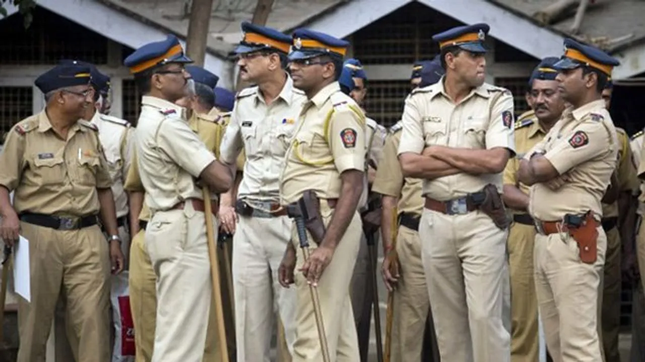Mumbai Police Gets Training To Handle Gender Based Complaints