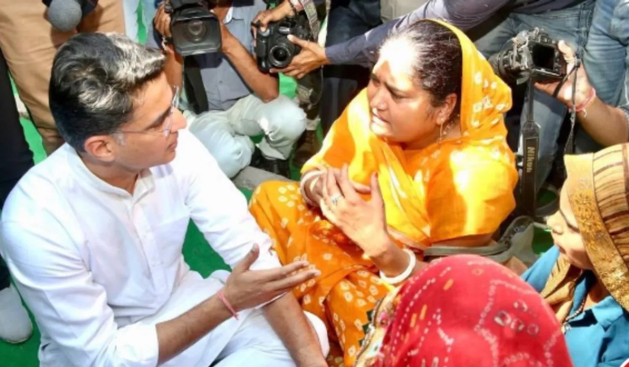 Widows Of Pulwama Martyrs Protesting