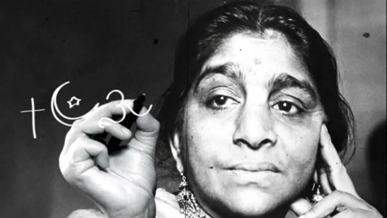 Sarojini Naidu: The Nightingale of India (Pic By i.ytimg.com)