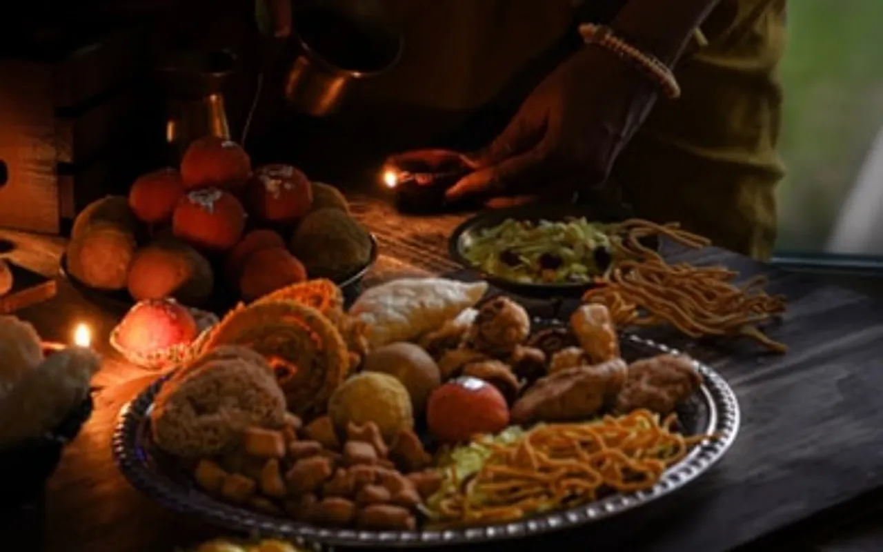 Ditch The Cracker, Eat An Extra Sweet: 5 Ways To Celebrate An Eco-Friendly Diwali
