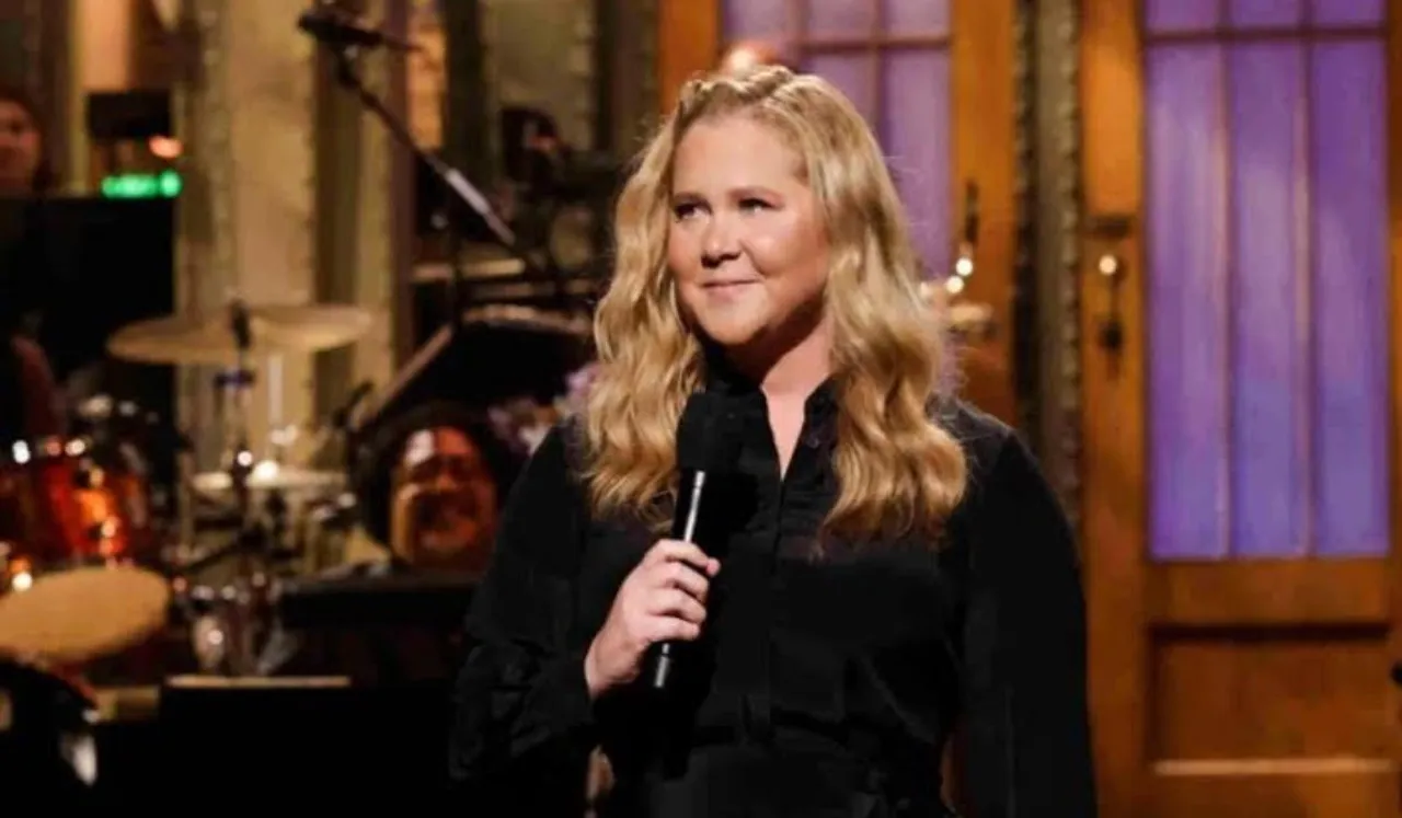Amy Schumer SNL Monologue Touches Upon Abortion Access, Spouse's Autism, Elections