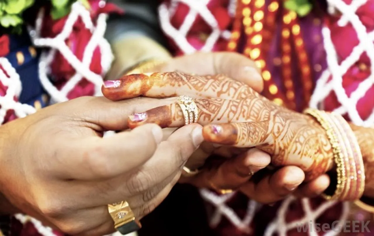 Unique Wedding: Couple Accepts Only Saplings As Gifts