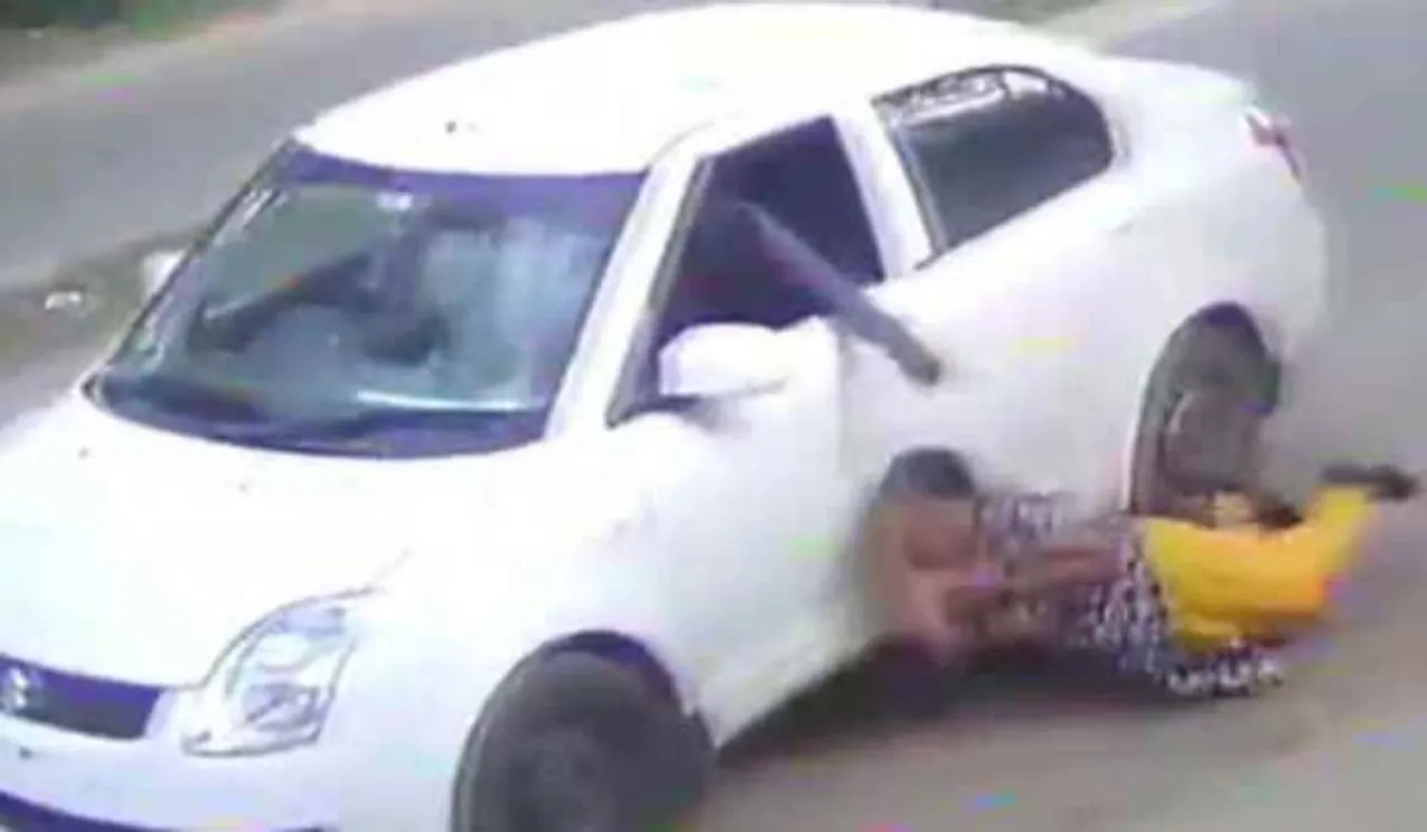 Men In Car Almost Run Over Woman In Chain Snatching Attempt, 2 Arrested