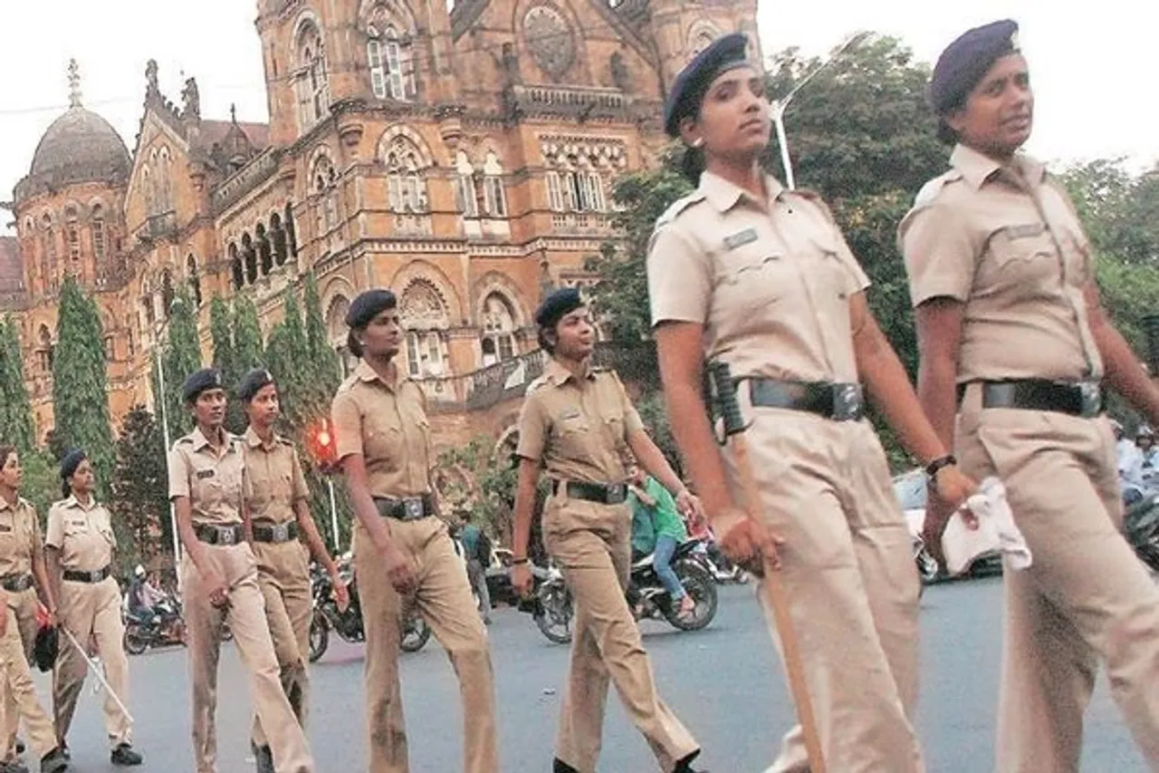 Mumbai Women Cops To Receive Rs 10K For Bearing Girl Child