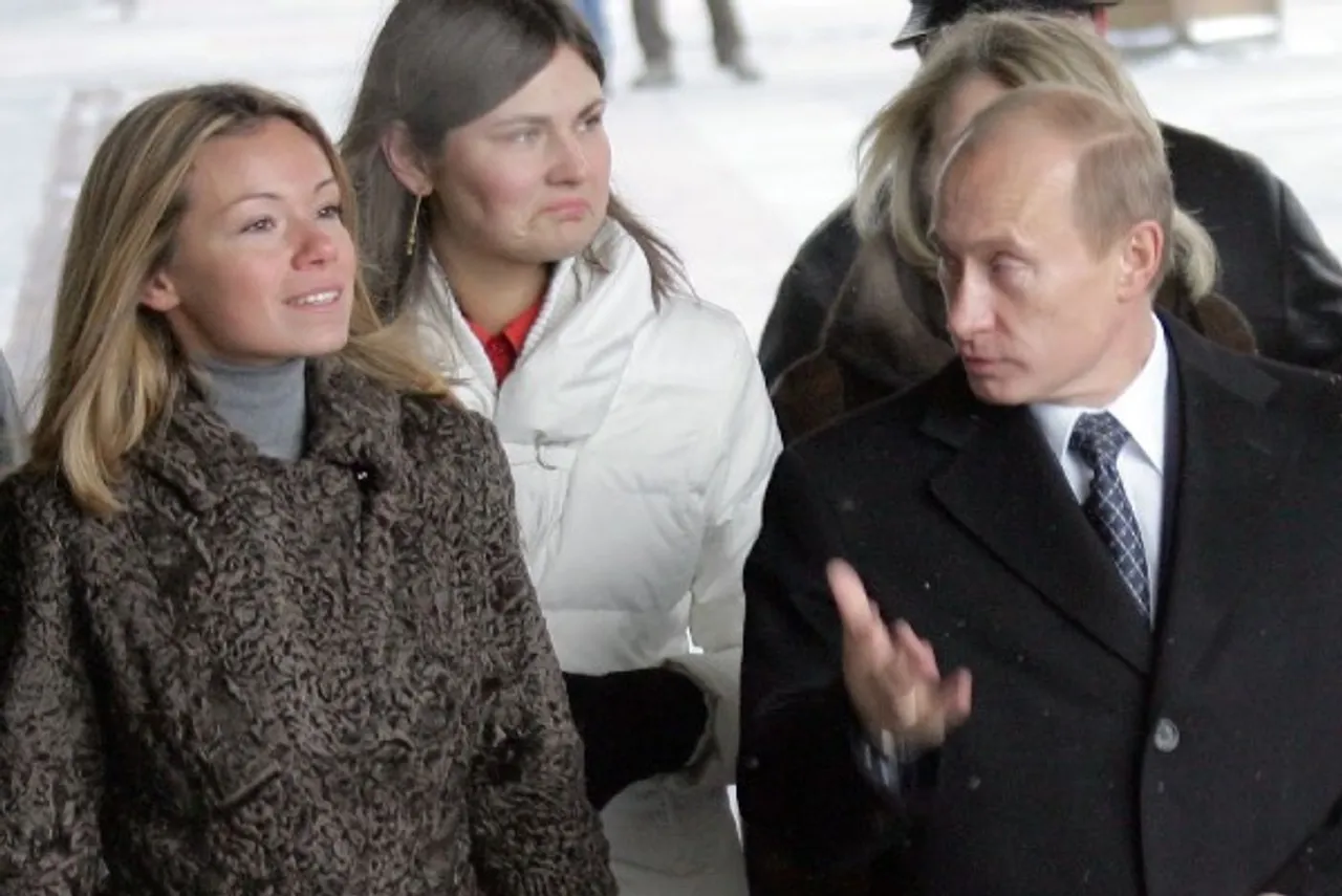 Russia: Putin's Daughter Is Given World's First Coronavirus Vaccine