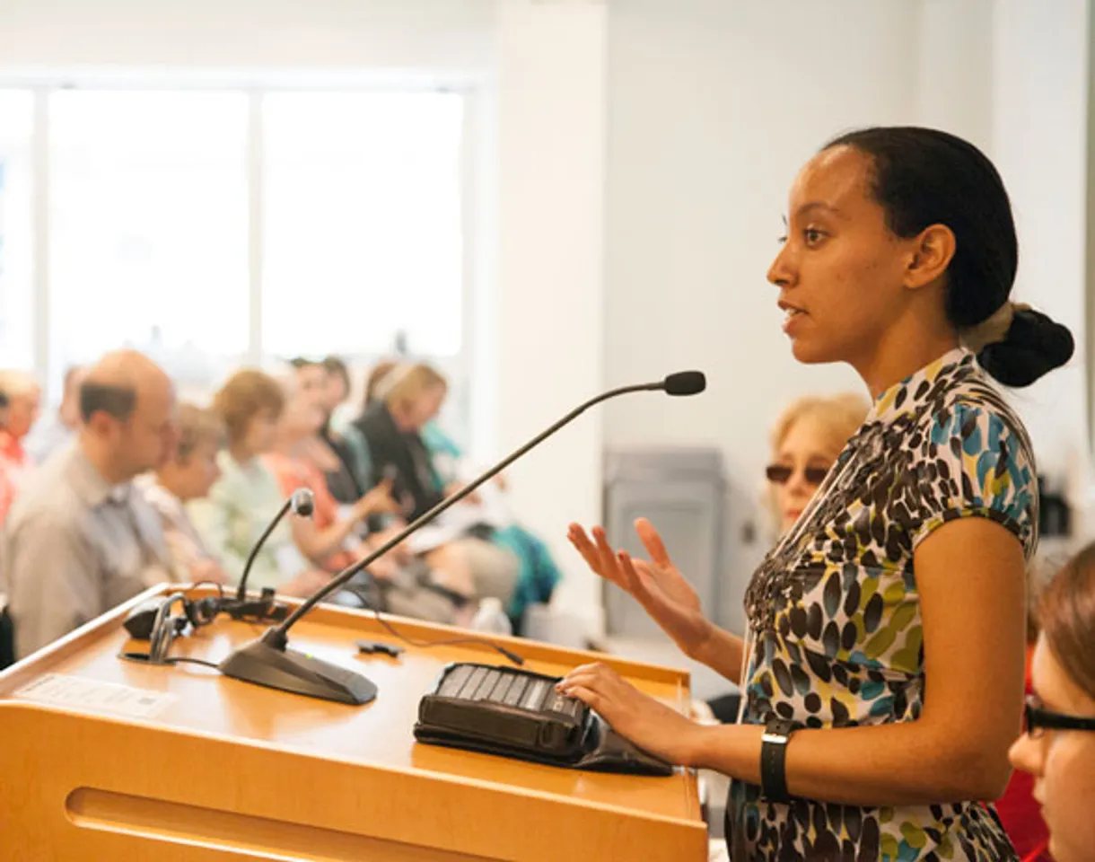 Meet the first deaf-blind graduate from Harvard Law School: She is a star