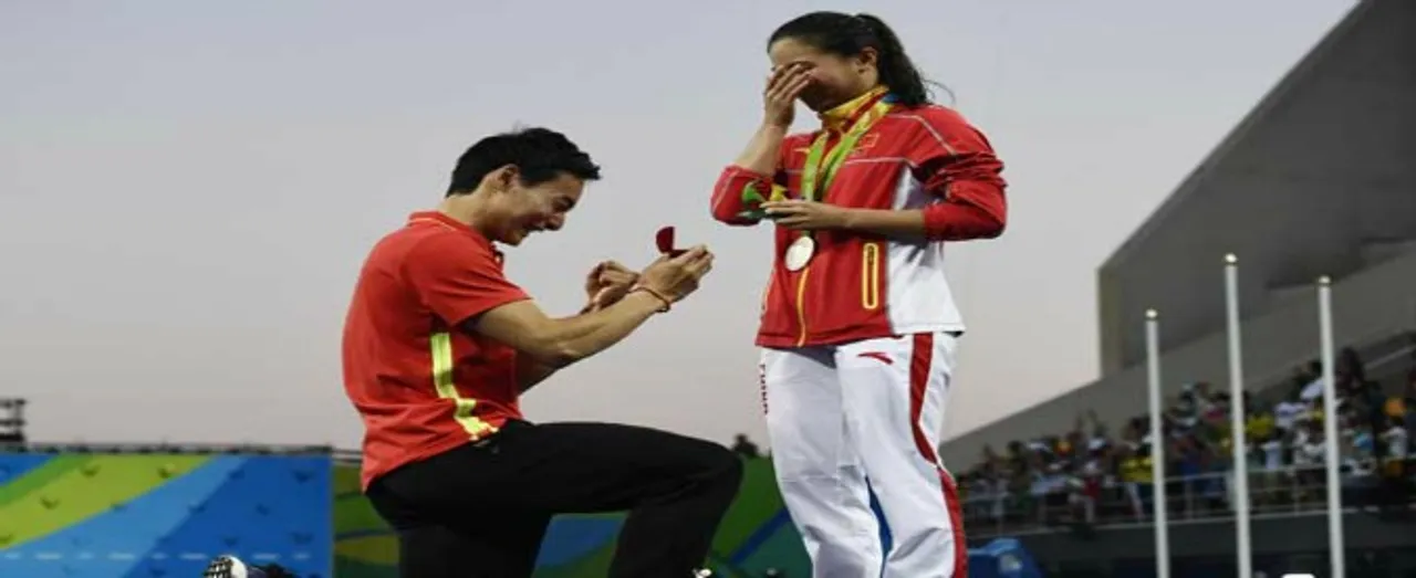 Along with silver medal, Chinese diver gets gold ring at Rio 2016
