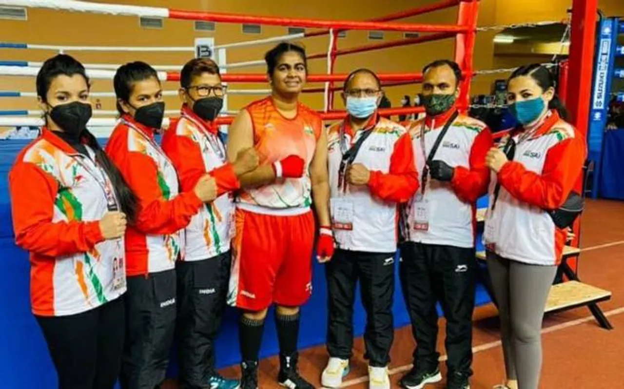 Asian Champion Vinka And Alfiya Pathan Enter Youth World Boxing Semifinals