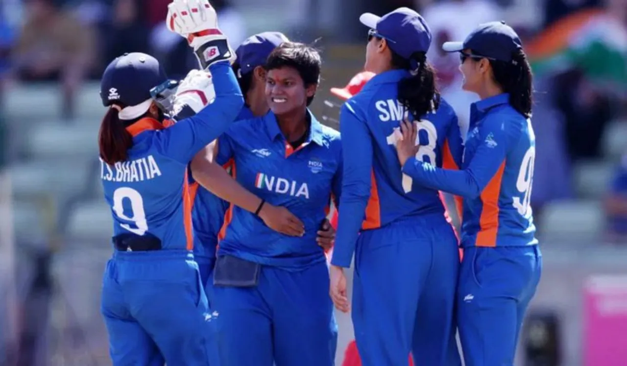 Indian Women Cricket Team Enters CWG Finals, Beats England By 4 Runs