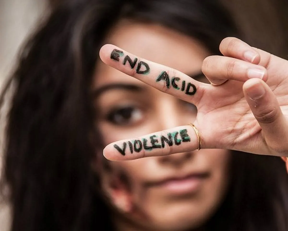 Acid Menace Continues; Five Women Attacked in Kolkata, Two In Delhi