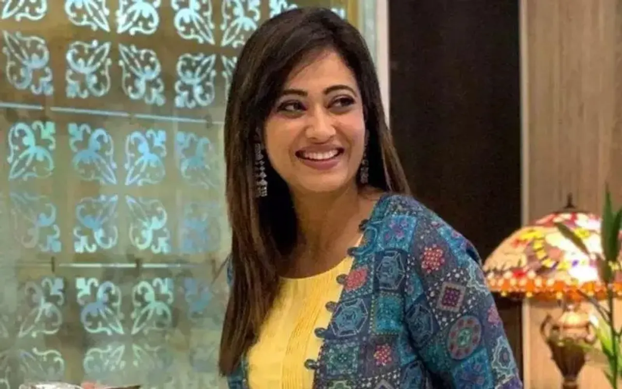 Shweta Tiwari Issues Apology ,Shweta Tiwari On Domestic Abuse, Shweta Tiwari Bra Size Remark, Shweta Tiwari bra, Shweta Tiwari Bra comment ,Shweta Tiwari Bra Remark ,shweta tiwari's bra comment ,Shweta Tiwari Bra Remark, Shweta Tiwari hospitalised, Shweta Tiwari's Ex-Husband