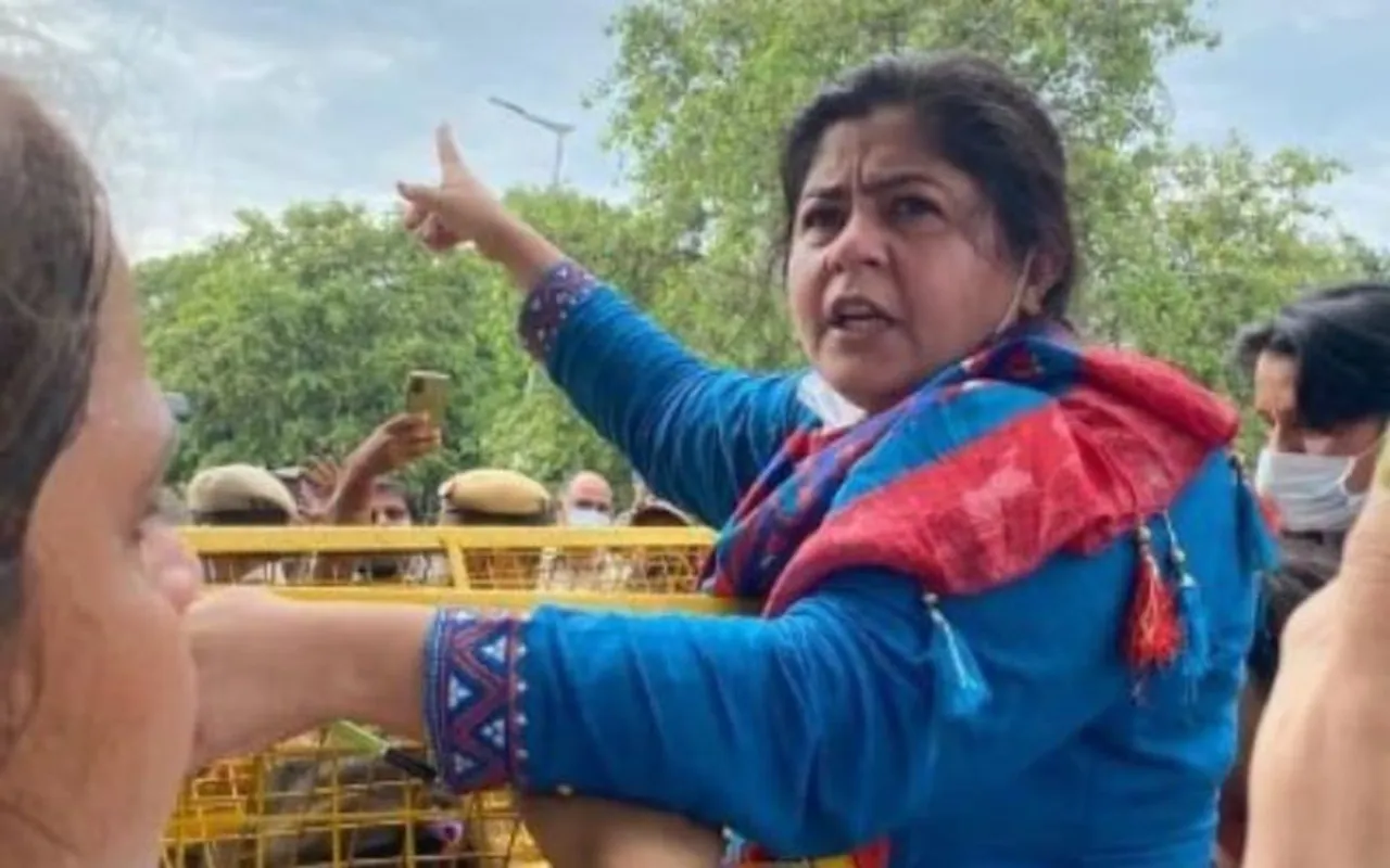 Who Is Netta D'Souza? Congress Leader Questions Smriti Irani On Rising Prices Of Fuel on Cam